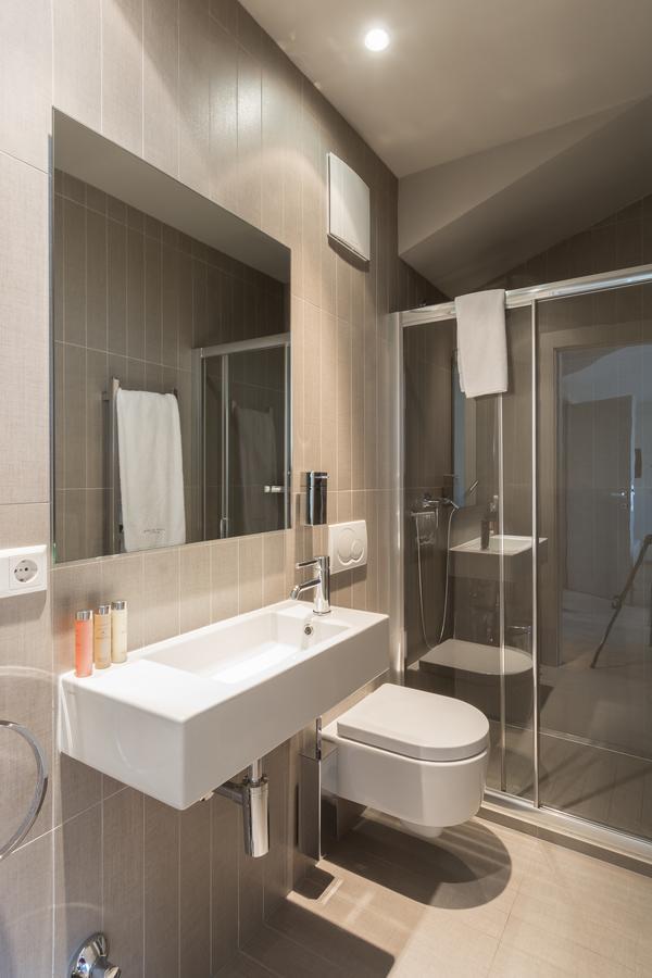 Four Stars Aparthotel Lussemburgo Esterno foto